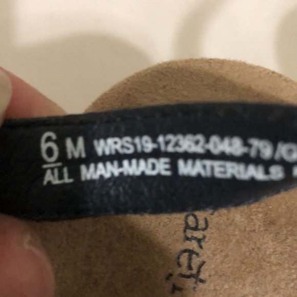 Baretraps Sandals size 6 - Picture 4 of 6